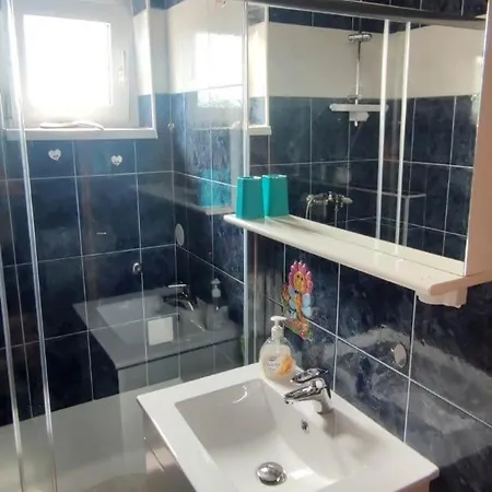 With Parking Space Lopar, Rab - 5019 Appartement Lopar