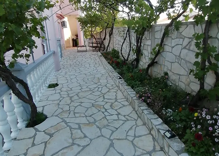 With Parking Space Lopar, Rab - 5019 Apartament